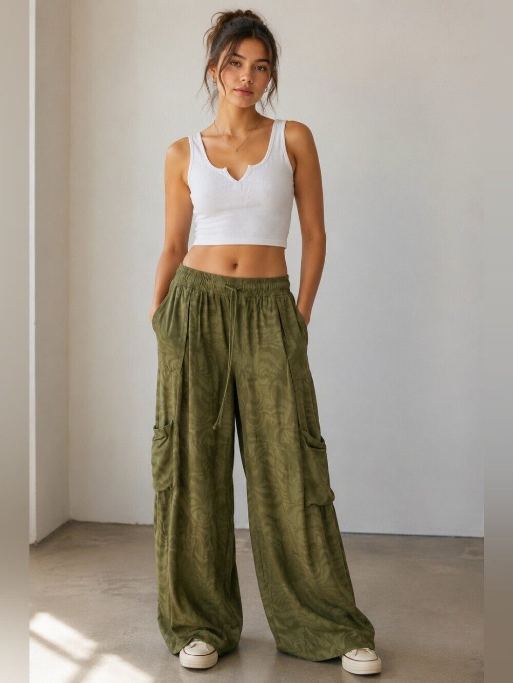 Urban Outfitters Olive Green Cargo Fleece Pants Wide-leg Flowy Preppy Festival S